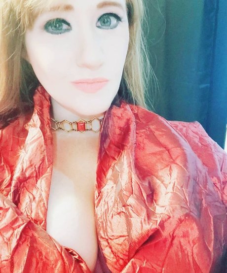 Rawrist model sexy img