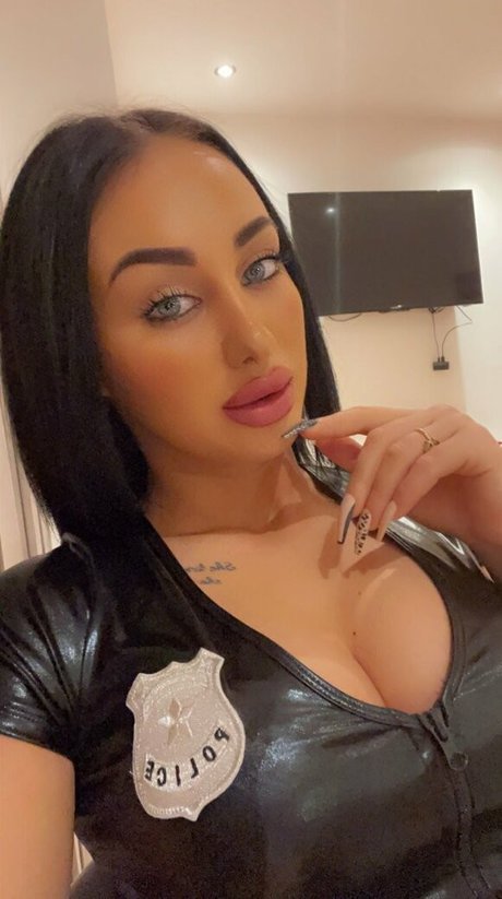 Deeaxoxx model hd images