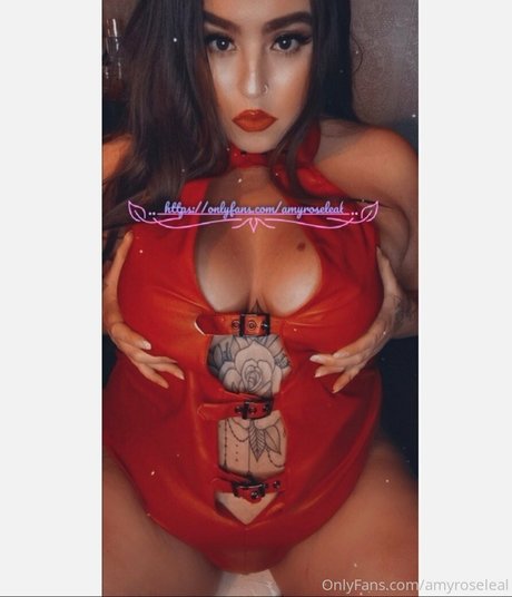 amyroseleal star sexy gallery