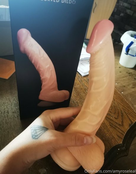 amyroseleal pretty pornstar pic