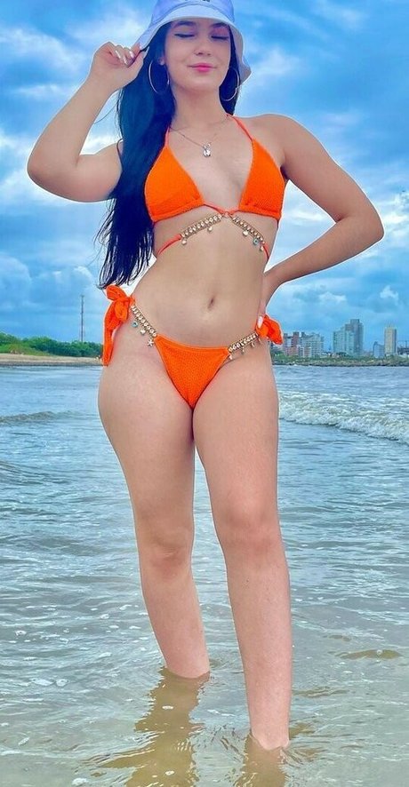 Mari Robattini porn model galleries