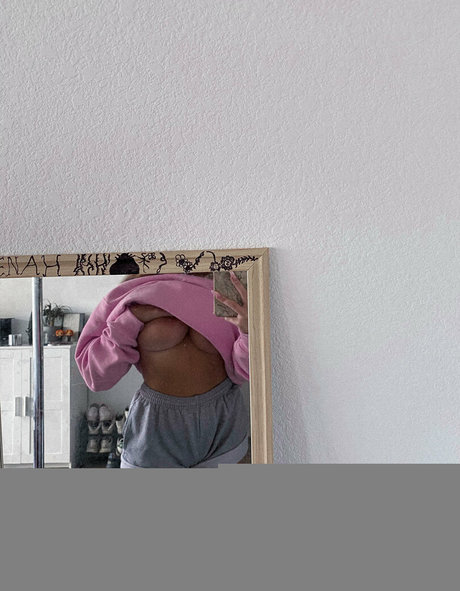 Rochelllle model erotic galleries