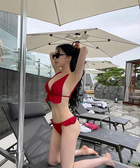 A Yeon exclusive star image