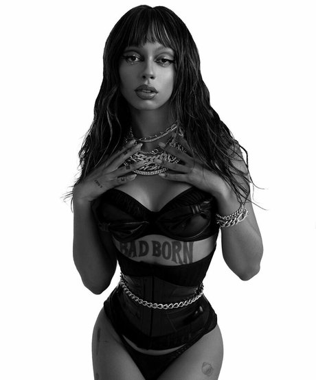 uriasss adult star pic