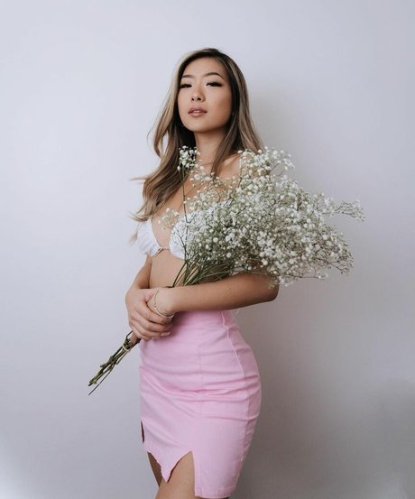 Gloriawuuu nude star archive