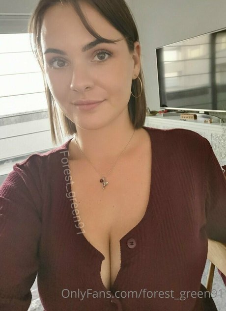 forest green91 sexy star pics