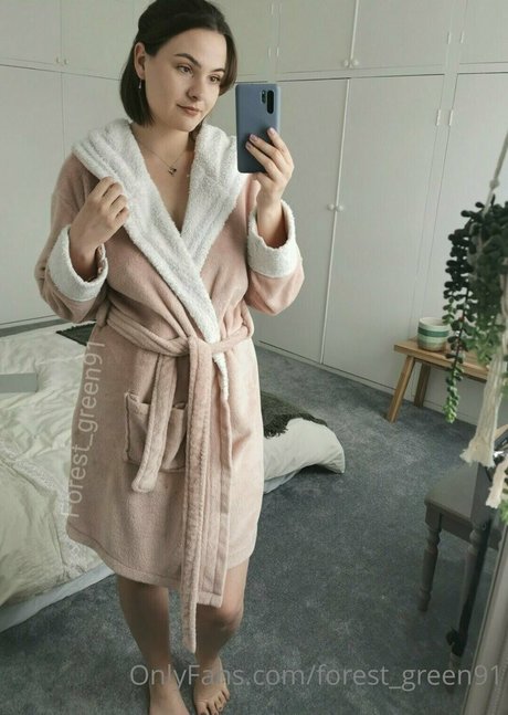 forest green91 sexy actress archive