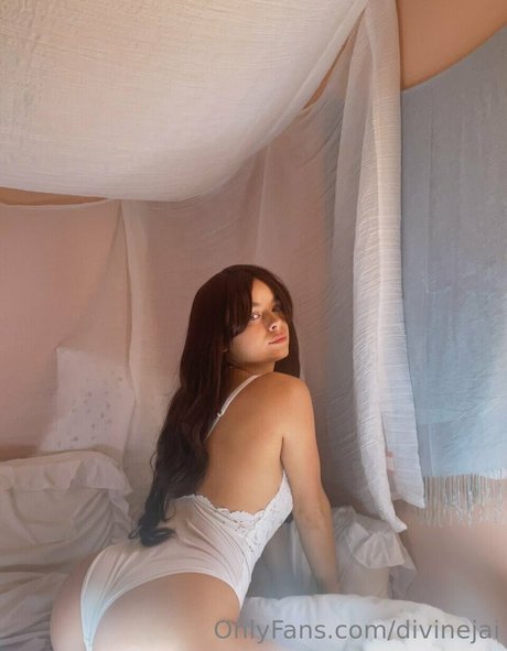 Divine Jai star adult pics