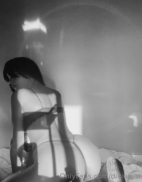 Divine Jai pornstar sex gallery