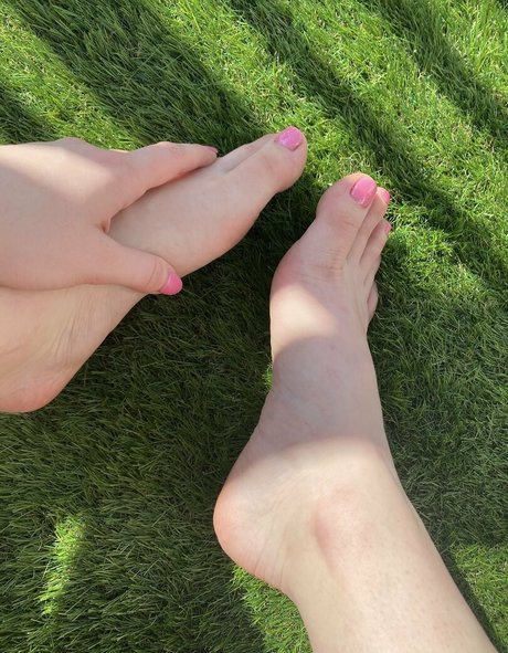 skinny blonde onlyfans free images