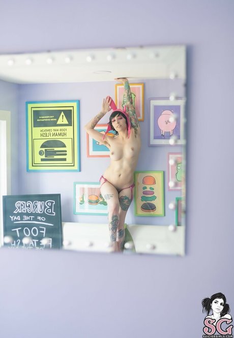 Skyhook Nova art star pictures