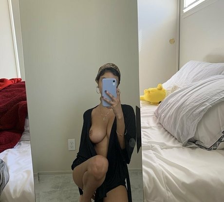 Smokianaaa sexy actress gallery