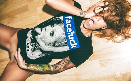 Lisa Rocketcock hd model img