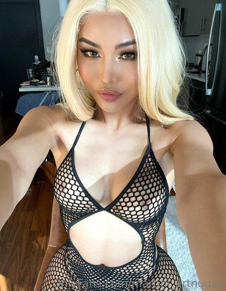 Martini Artnugan naked pornstar archive