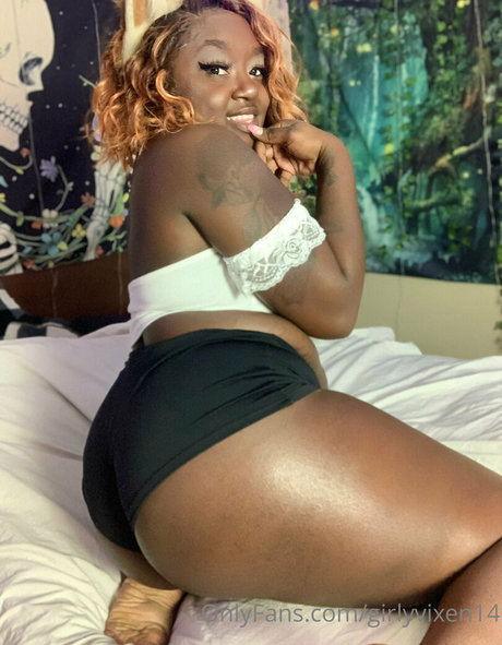 girlyvixxxen nudes actress archive