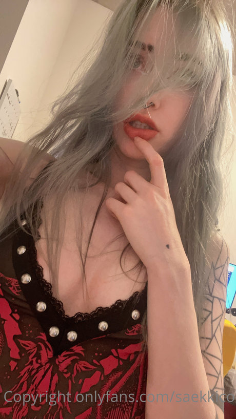 saekkico xxx model pics