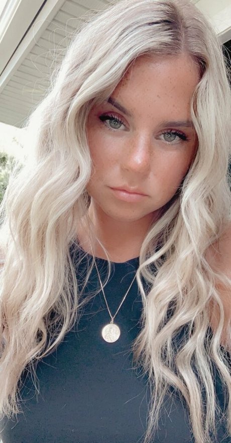 Neeks pornstar adult galleries