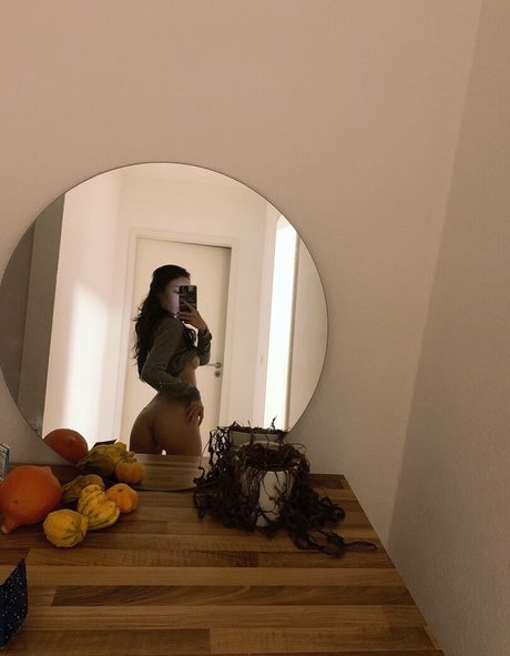 AlyssaJelly high quality actress pics