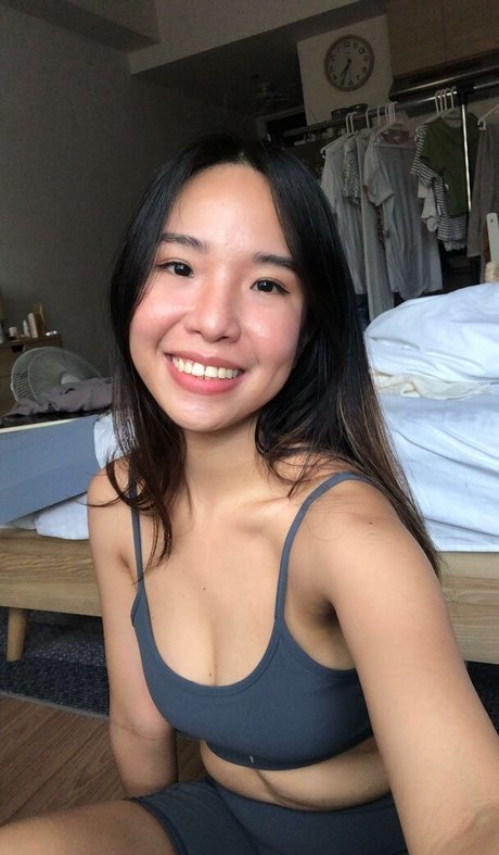 troughawee pornstar image