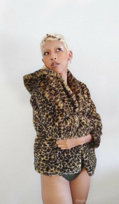 elenikaidoo nudes star picture