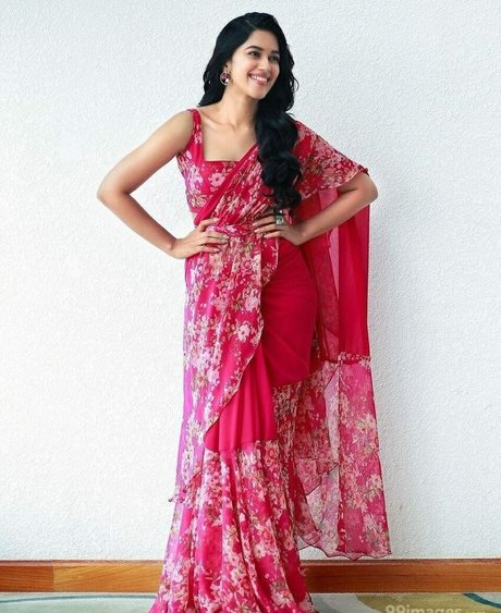 Mirnalini Ravi star perfect gallery