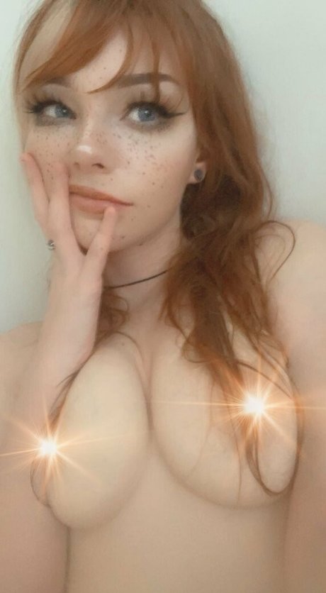 Eevee Nicole Davis pornstar nice photos