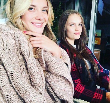 Maria Myskova art model archive