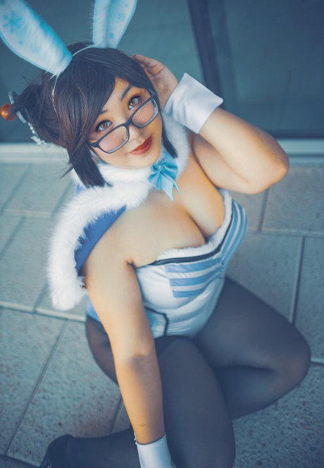 Aznproblems model pretty pictures