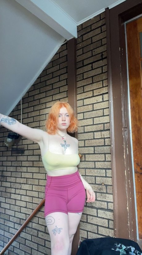 Izzyisdying top pornstar image