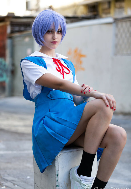 Adiyan adult model gallery