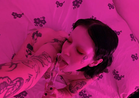 hardsentimentalz nude star galleries