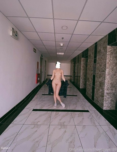 thuynguyen99 erotic star img