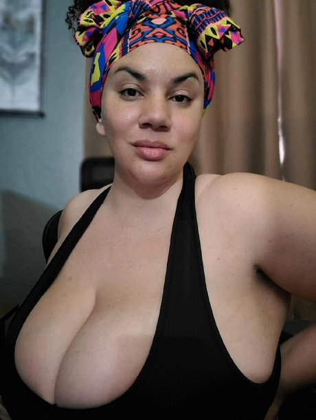 Beigewunder sexy pornstar pic