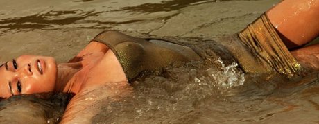 Danni Suzuki pornstar nude images