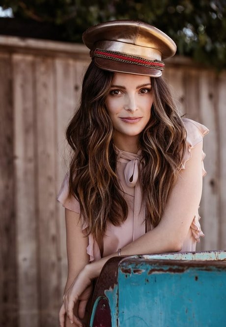 Jodi Balfour exclusive star image