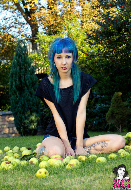 Discordia xxx model photo