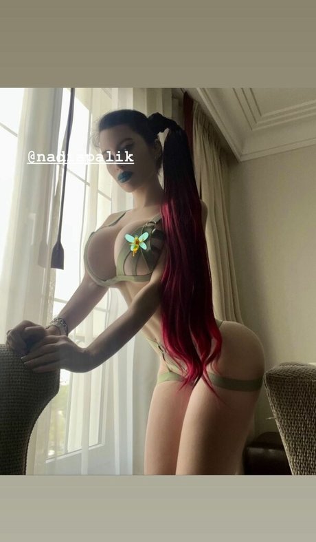 Nadia Palik hot star images