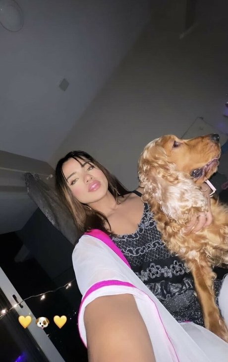 Unnati Patwa sexy actress galleries