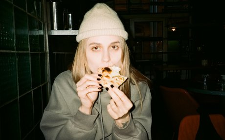 Liefhebberss model high quality image