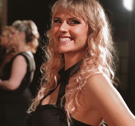 Sieren__Pole star sexy picture