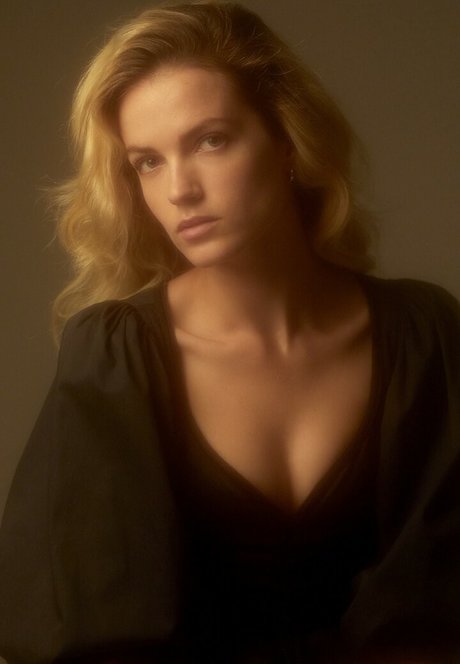 Elektra Miranda Kilbey model nude pics