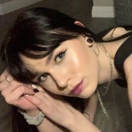 April Arson star nice pictures