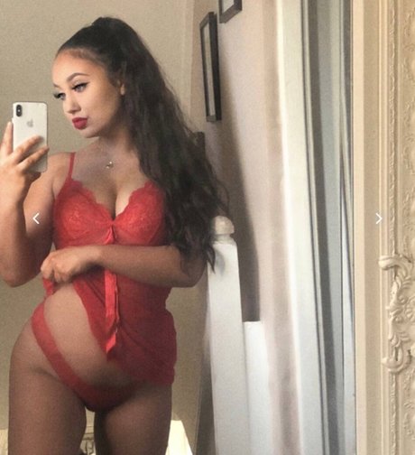 DariaXOX beautiful model picture