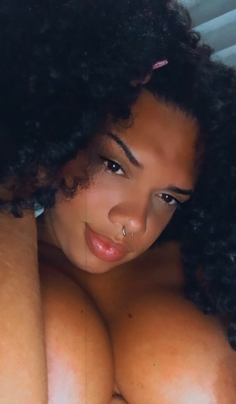 Sheyla Pancher pornstar naked image