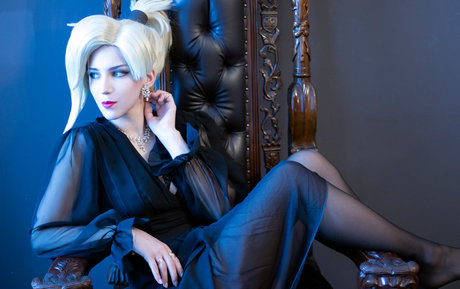 Takeomeow star nude archive