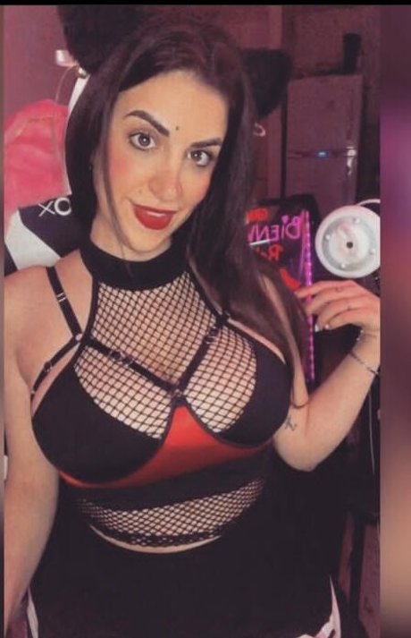 orneliuz04 exclusive pornstar images