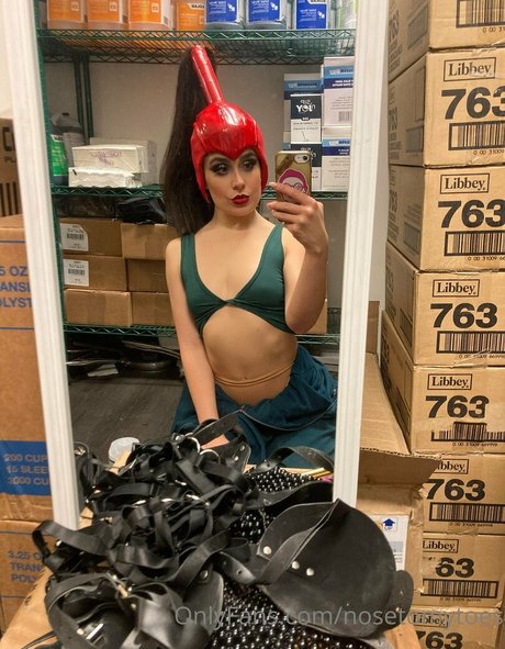 nosetomytoes high quality star img