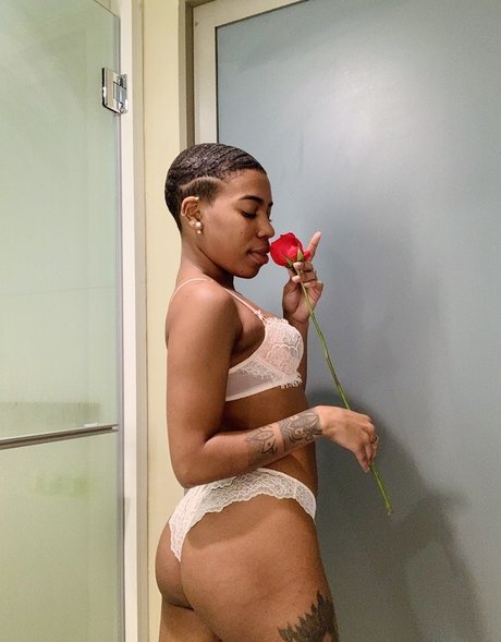 Darling Nicky top pornstar galleries