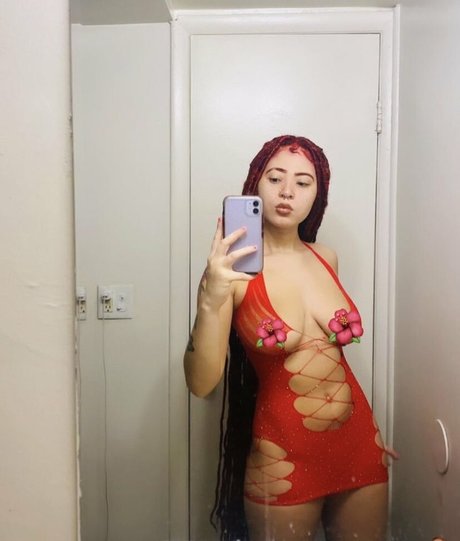 gingernxsty star exclusive image