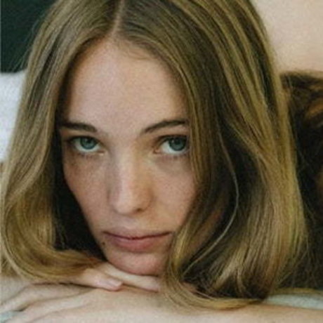 Cait Blu xxx model photo